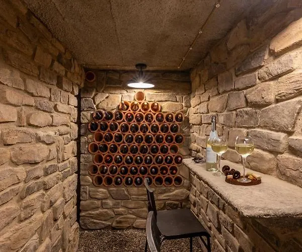 Lilla - Luxury Pool And Wine With View