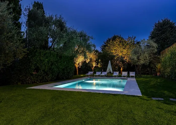 Lilla - Luxury Pool And Wine With View Μπελάτζιο