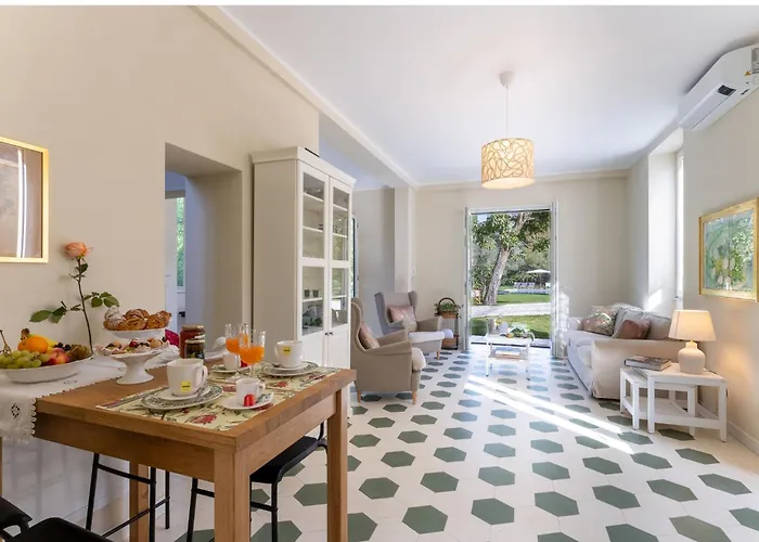 Lilla - Luxury Pool And Wine With View Вилла Белладжо