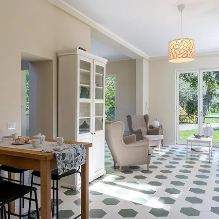 Lilla - Luxury Pool And Wine With View Villa *