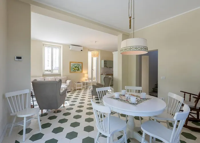 Lilla - Luxury Pool And Wine With View Villa Bellagio